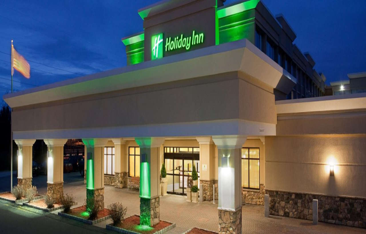Holiday Inn & Suites Marlborough, An Ihg Hotel Экстерьер фото